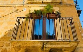 Piano di Gamez Apartment
